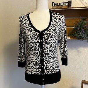 White House Black Market Size Small